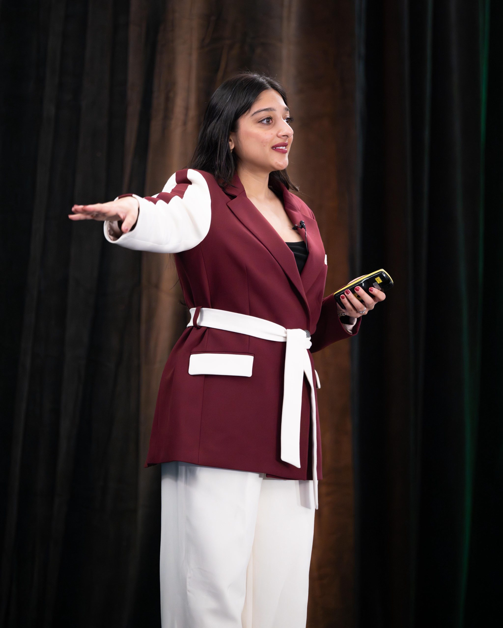 Sonya Barlow technology and AI keynote speaker