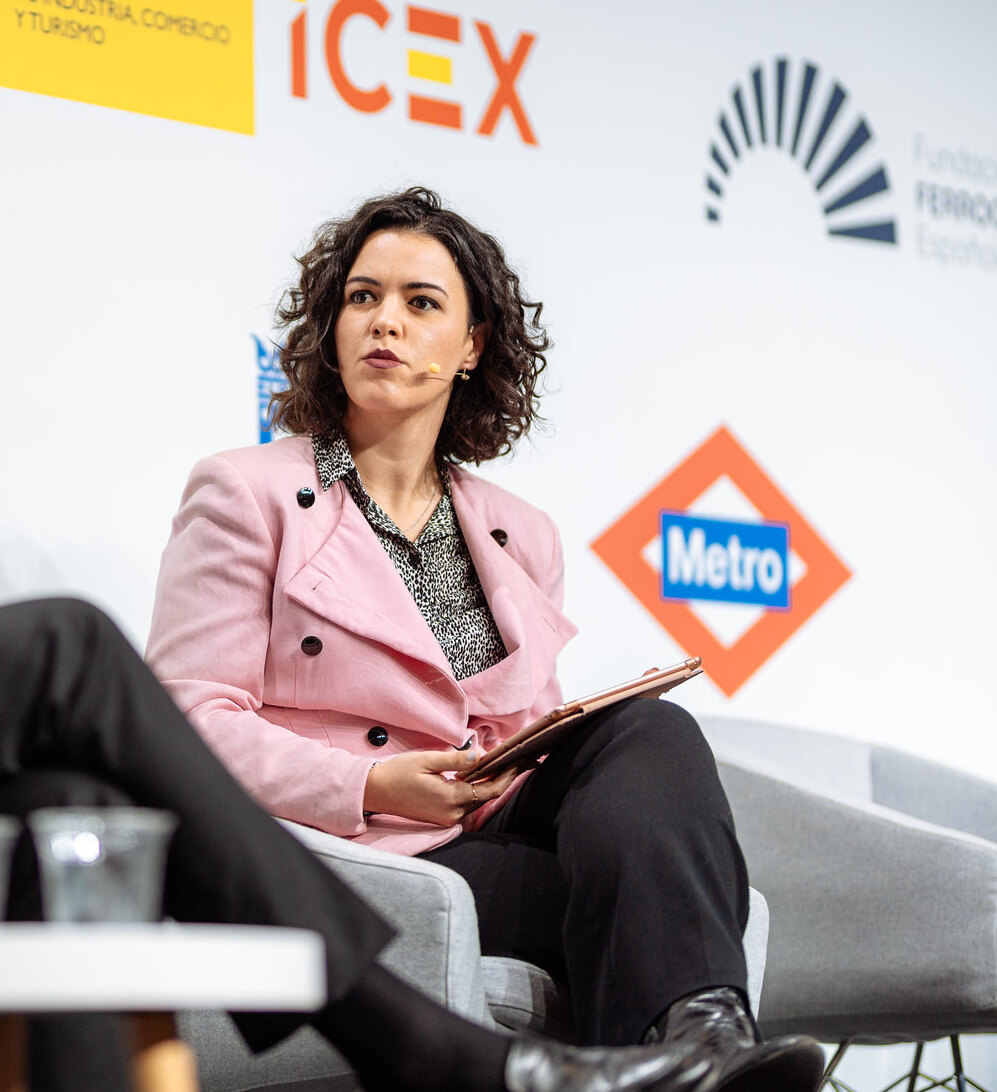 Anna Gumbau moderator