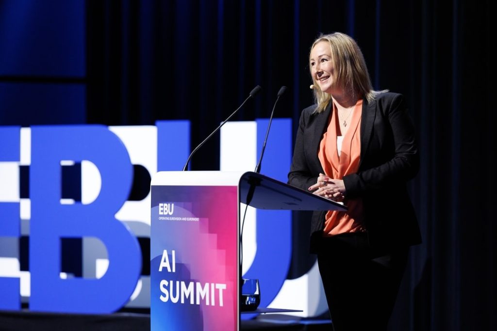 Zoe Kleinman hosting a fintech conference in the UK