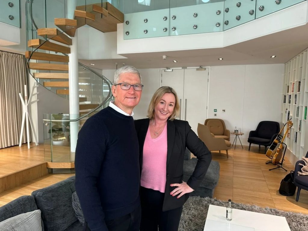 AI Keynote Speakers panel discussion