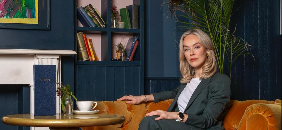 UK finance broadcaster speaker hosting event