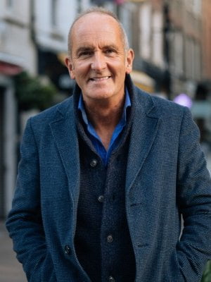 Kevin McCloud presenter architect and keynote speaker|Kevin McCloud presenter architect and keynote speaker