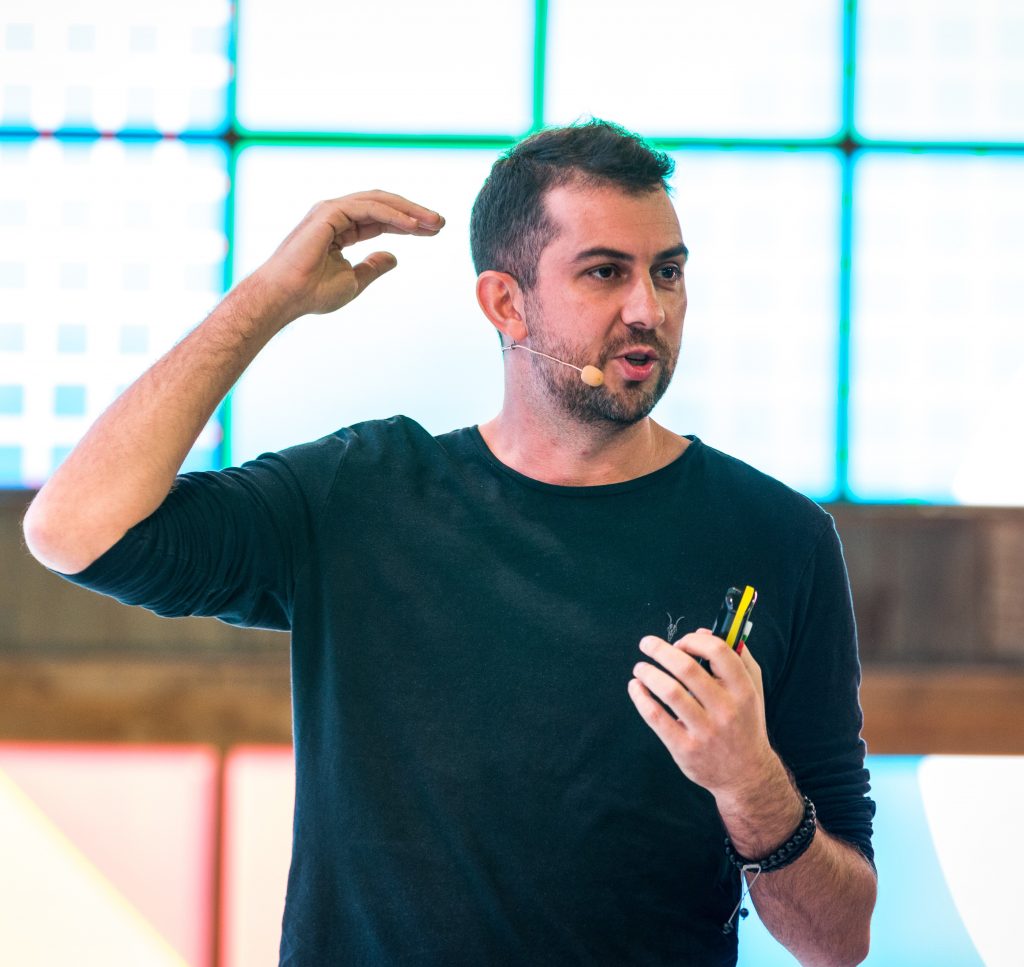 Dr Daniel Hulme (PhD) keynote technology speaker Artificial Intelligence (AI) and emerging technologies.